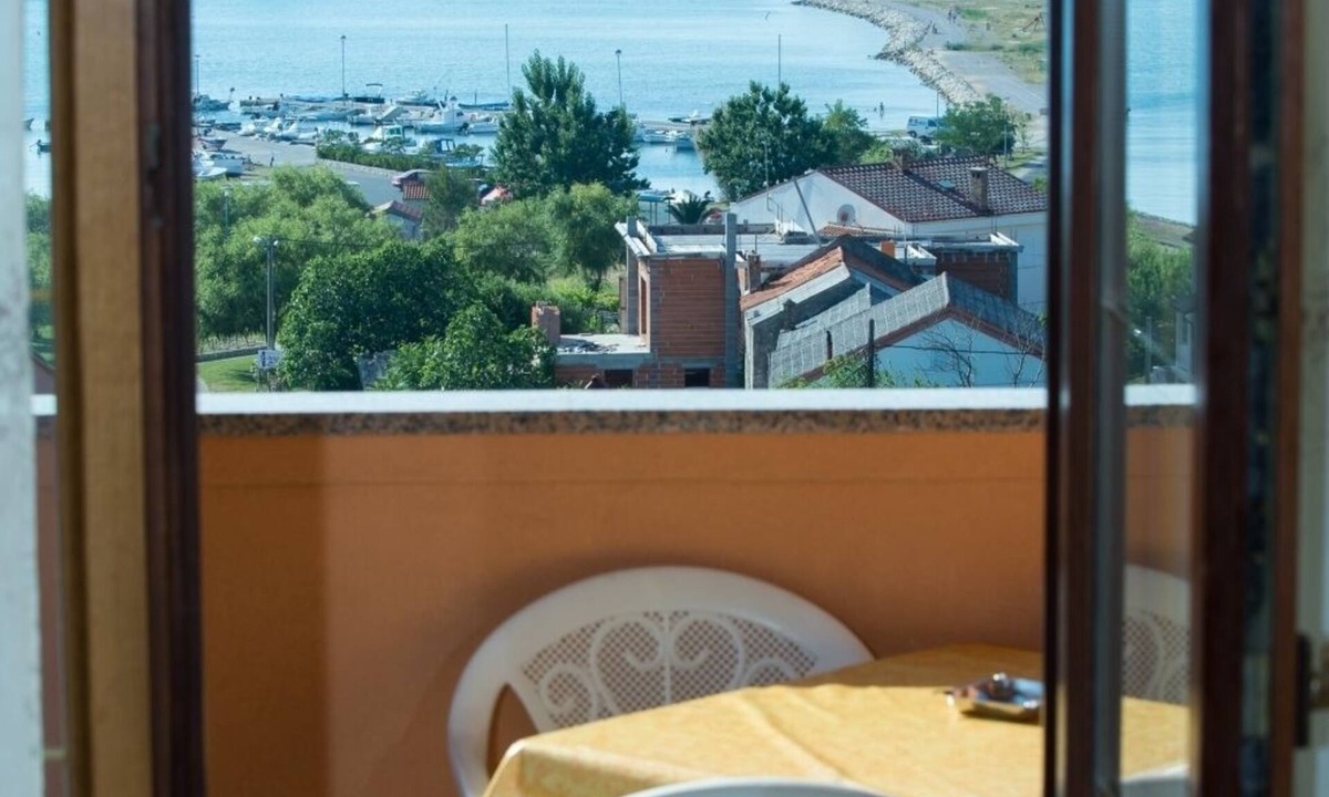 Lopar Apartment | Apartment in Lopar with Seaview, Terrace, Air condition, WIFI (178-4)