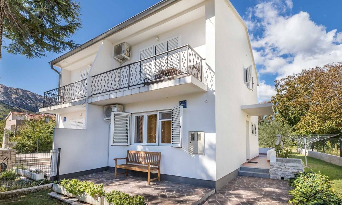 Jurandvor Apartment | Apartment Jadranka with garden and barbeque