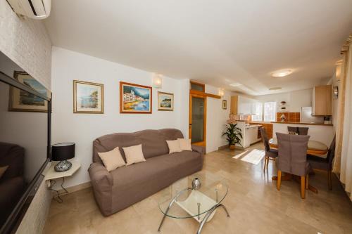 Split Apartment | Apartment Jelena