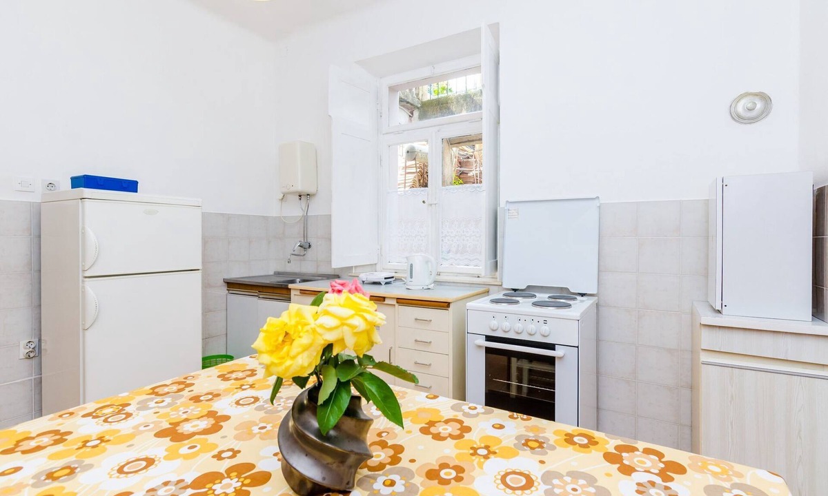 Gruz Apartment | Apartment Lucy - Two Bedroom Apartment with Terrace and City View (Gustin)