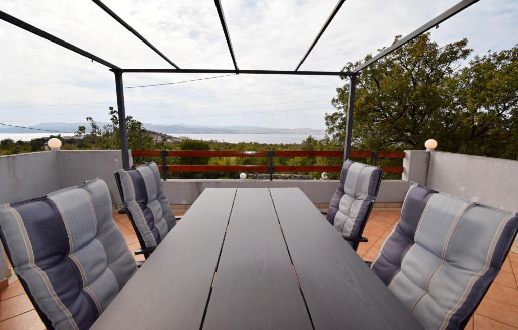 Cesarica Apartment | Apartment Paola 2 by Villas Guide