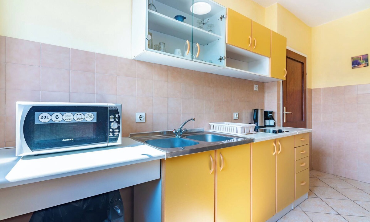Milcetici Apartment | Apartment Pero - 5 (Kvarner - Malinska)