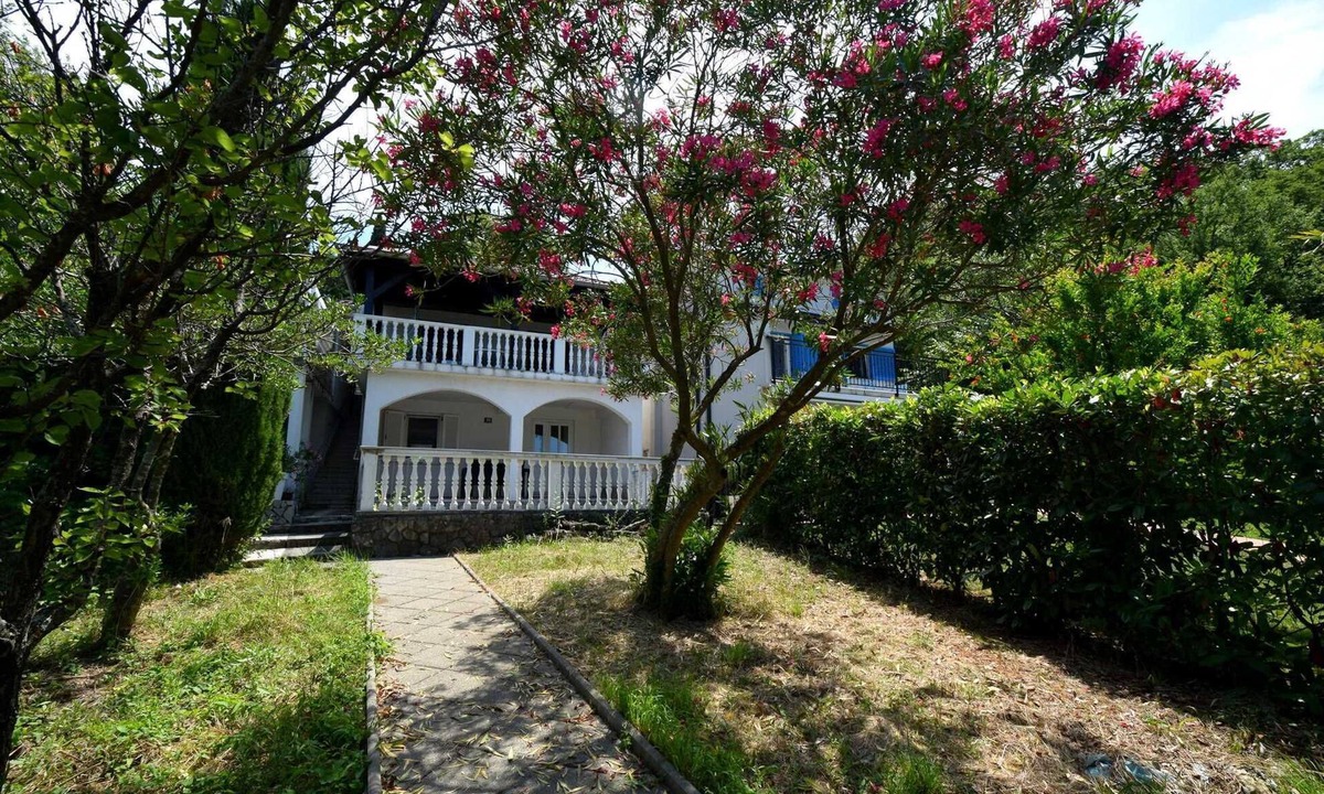 Omisalj Apartment | Apartment Pesja near the sea