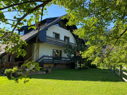Kranjska Gora Apartment | Apartment Židana marela - Attic with a View