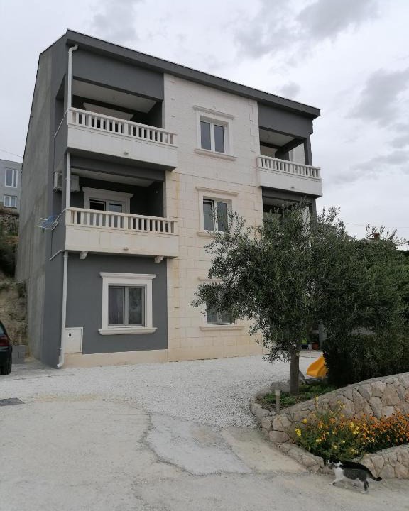 Duce Apartment | Apartments Dinko