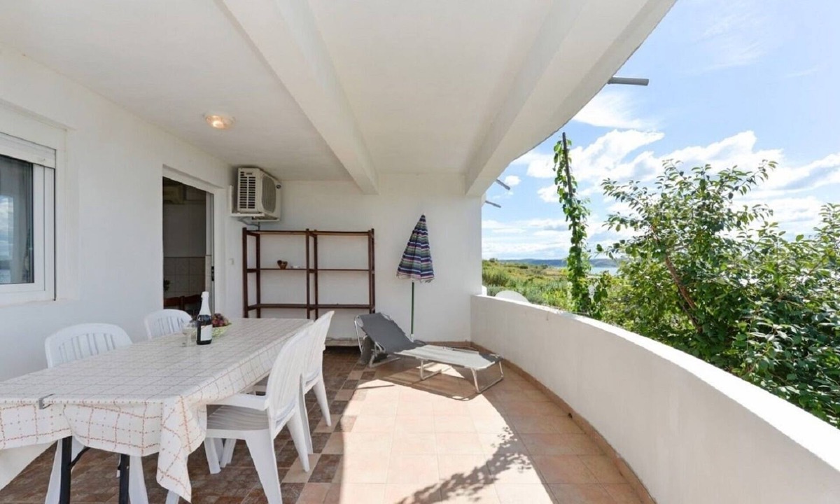 Rtina Apartment | Apartments Edi (105881-A2) - Razanac