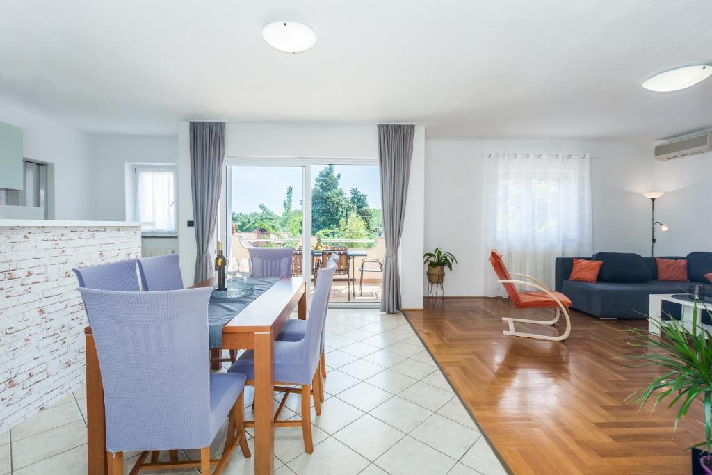 Stinjan Apartment | Apartments Emil