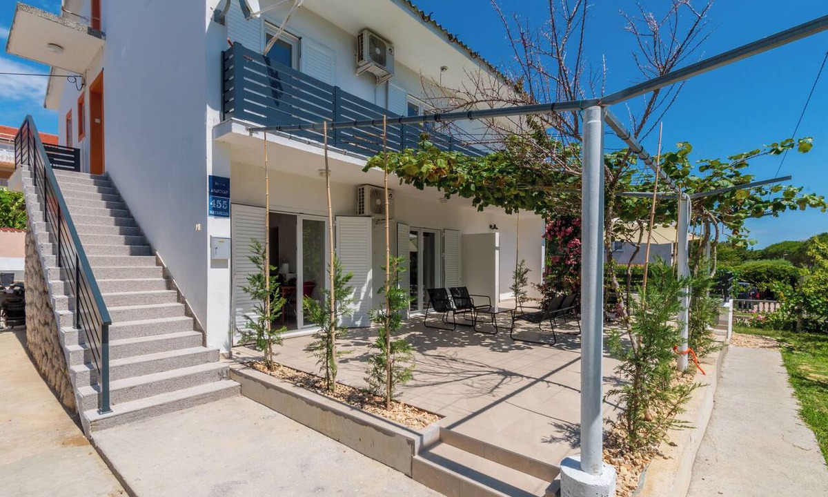 Rab Town Apartment | Apartments Joka