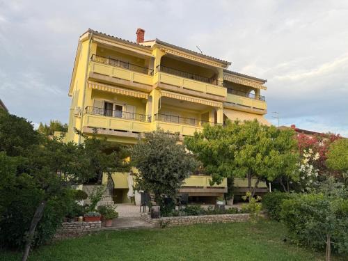 Barbat na Rabu Apartment | Apartments Kaja