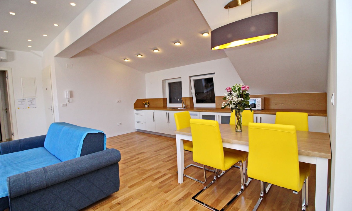 Drace Apartment | Apartments Kula - Three Bedroom Apartment with Terrace and Sea View C5