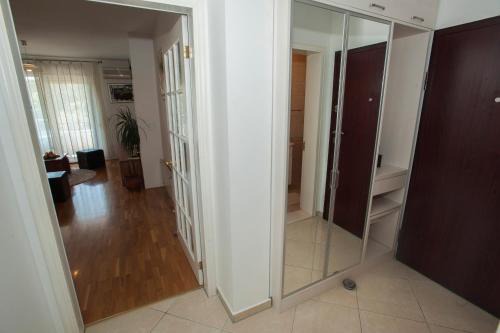 Dugis Apartment | Apartments M&M