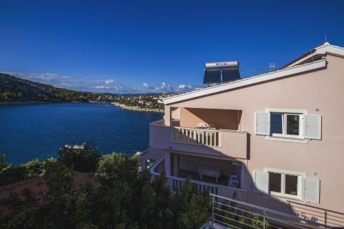 Razanj Apartment | Apartments Mate