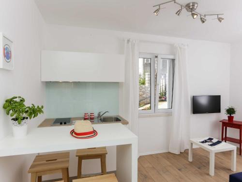Gruz Apartment | Apartments Villa Karmen - One-Bedroom Apartment Viktor