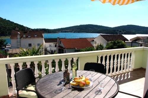 Tijesno Apartment | Apartments Villa Russo