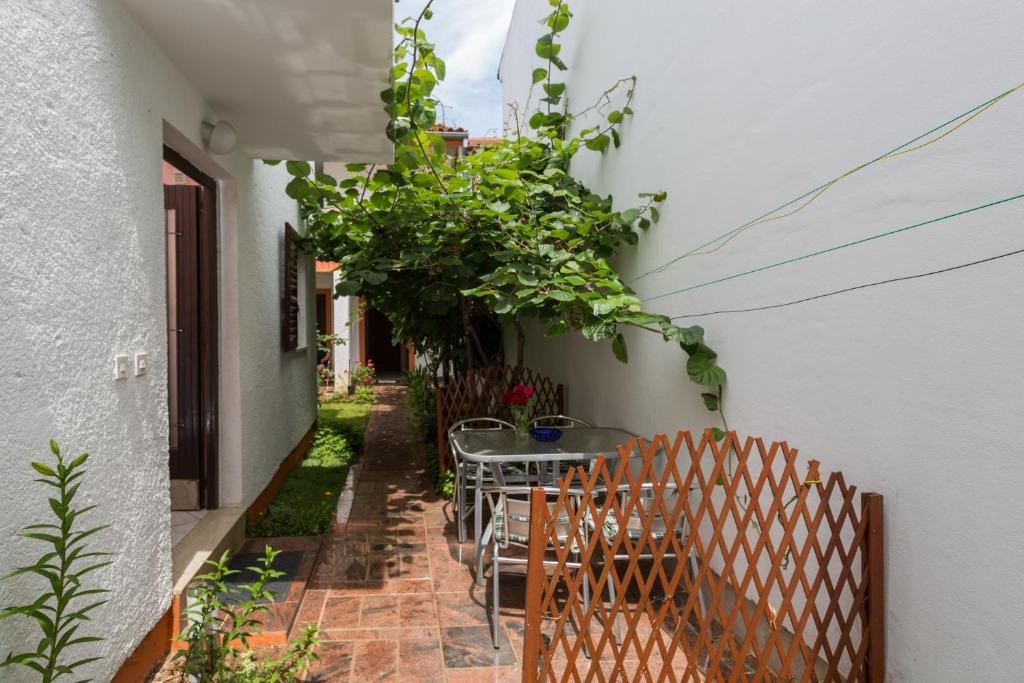 Brulo Apartment | Apartments with parking space Porec - 7137