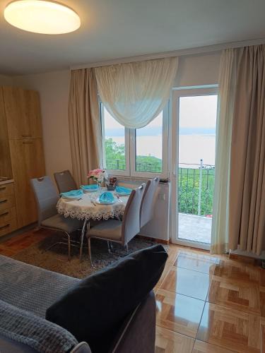 Klanfari Apartment | App Tony