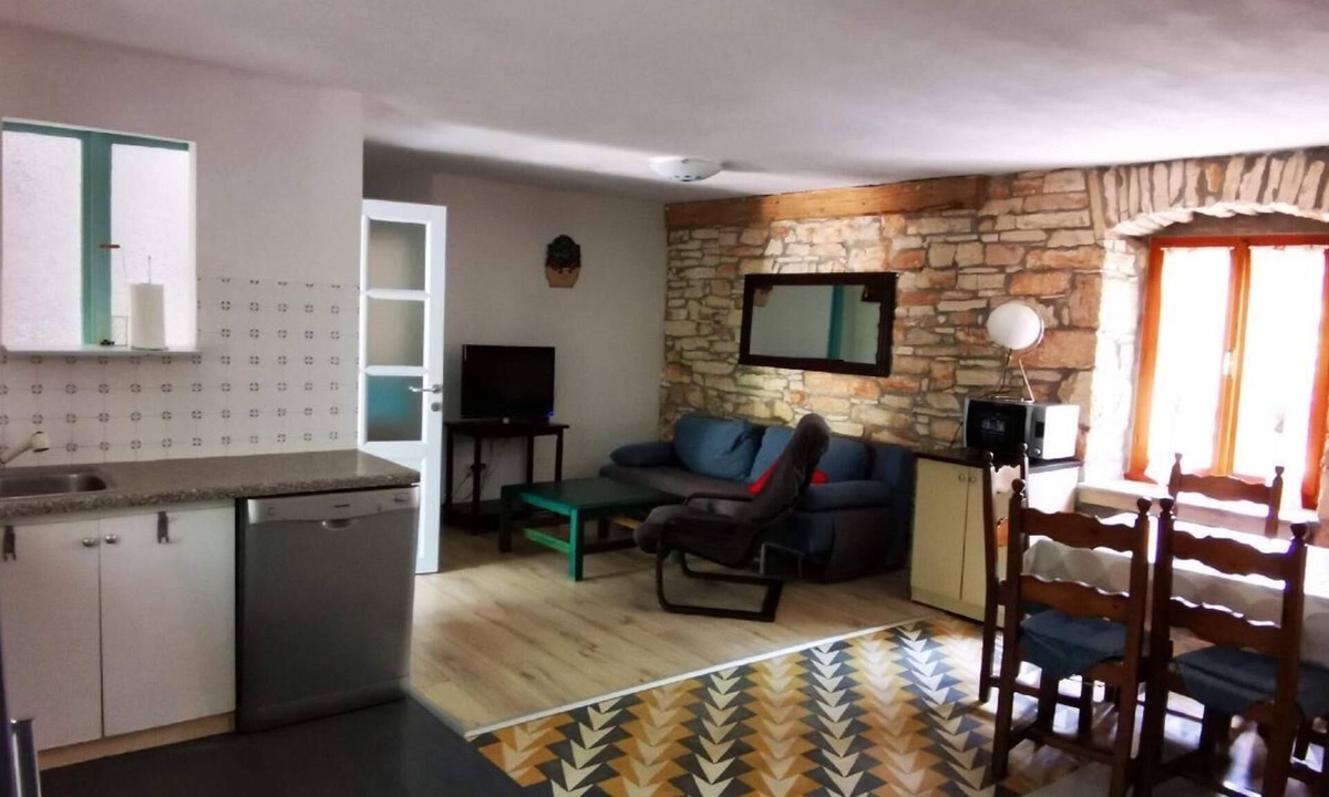 Muntic Apartment | appartement de vacances "1 Eti and Mia house"