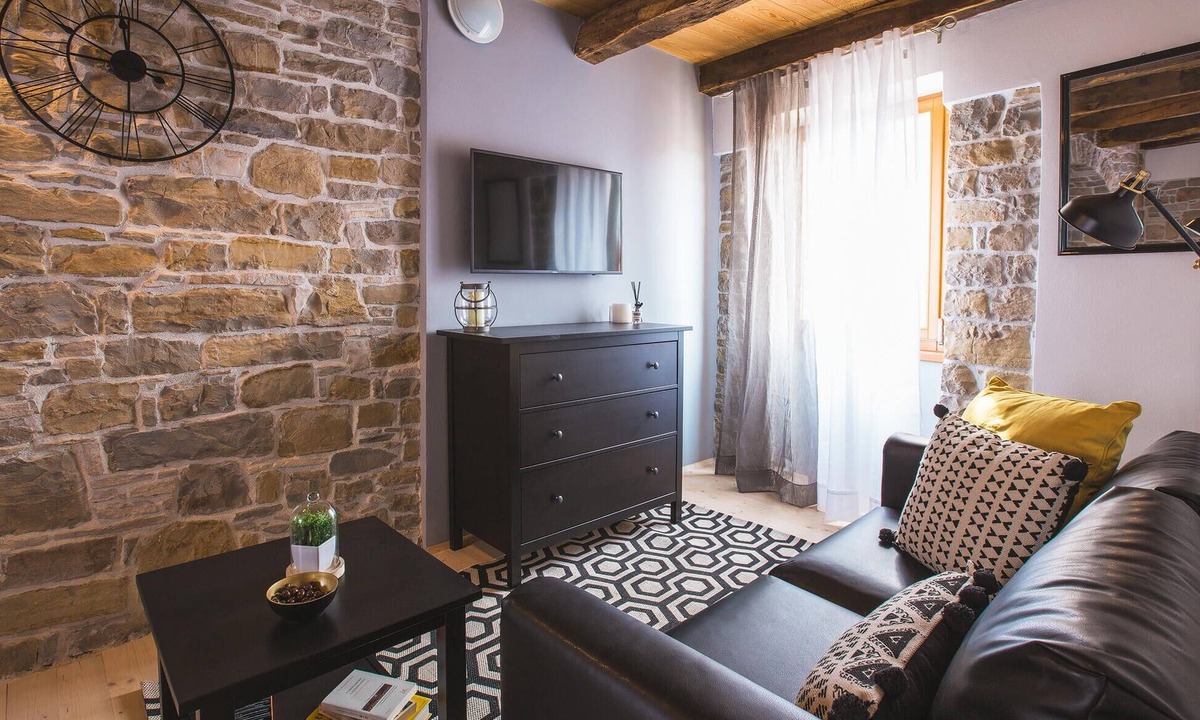 Oprtalj Apartment | Awesome apartment in Oprtalj with WiFi