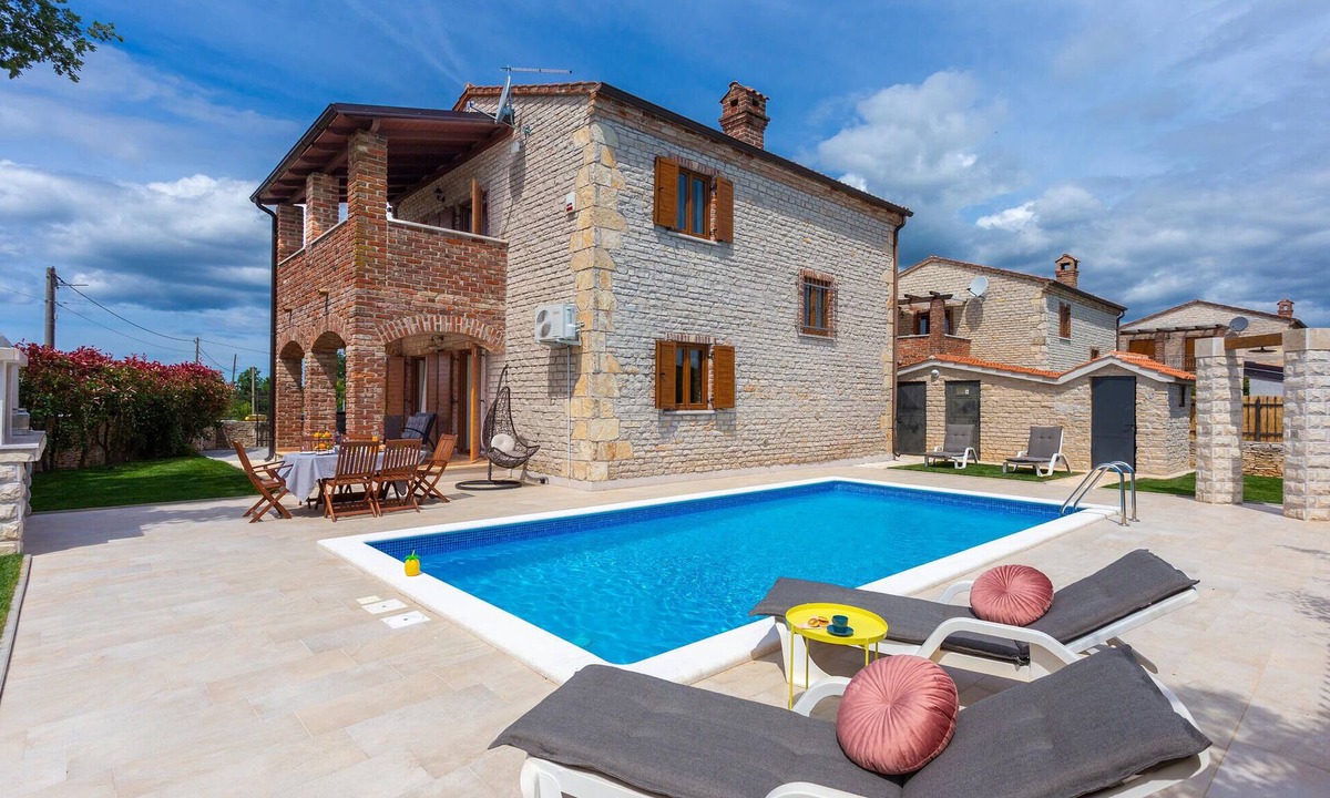 Cabrunici House | Awesome home in Cabrunici
