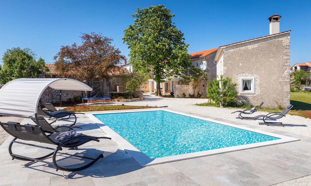 Modrusani House | Awesome home in Modrusani