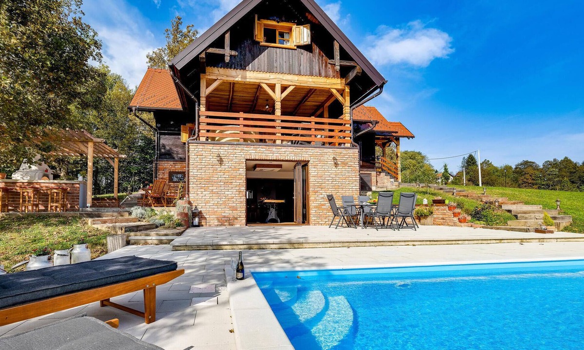 Pisarovina House | Awesome home in Pisarovina