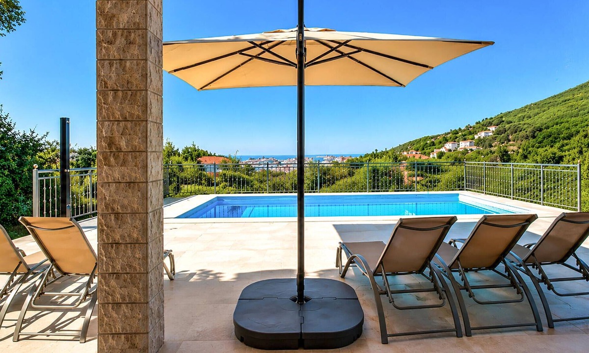 Solin House | Awesome home in Solin