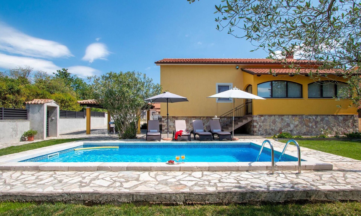 Jursici House | Awesome home in Svetvincenat