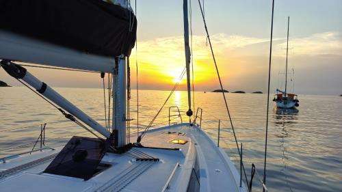 Izola Boat Rental | Bavaria C42
