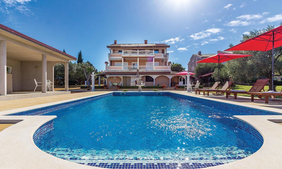 Peroj Apartment | Beach front apartment in Vodnjan