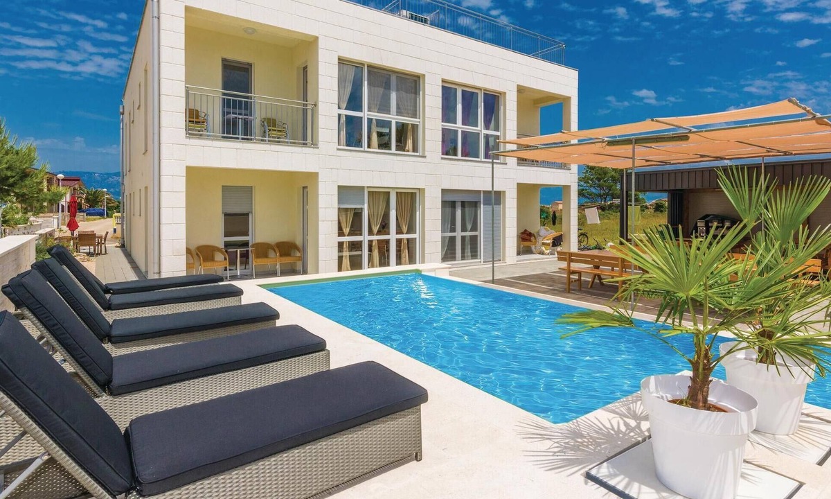 Vir Apartment | Beach front apartment in Vir