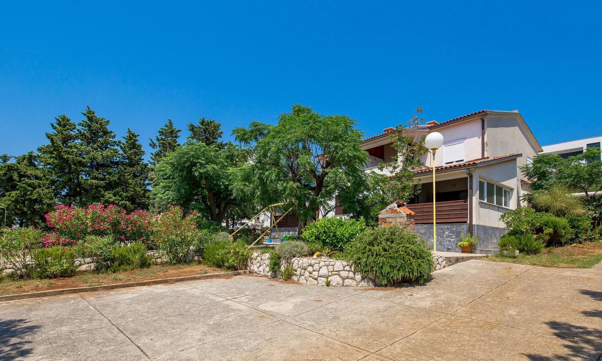 Rab House | Beach front home in Barbat na Rabu