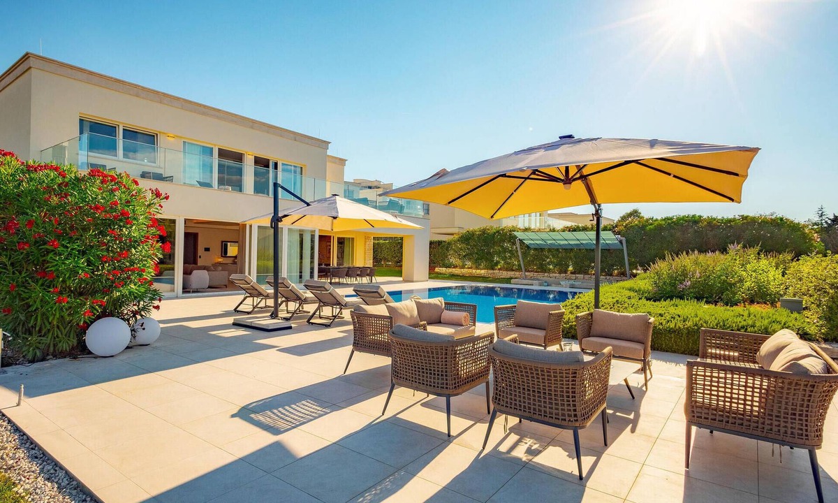 Crveni Vrh House | Beach front home in Savudrija