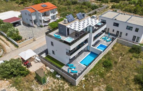 Srima House | Beach Front Home In Srima