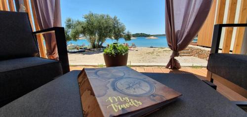 Tisno Resort | Beachfront Bliss - Vortex2VB