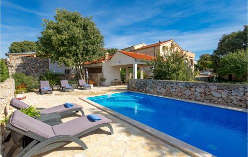 Garica Apartment | Beautiful Apartment In Garica