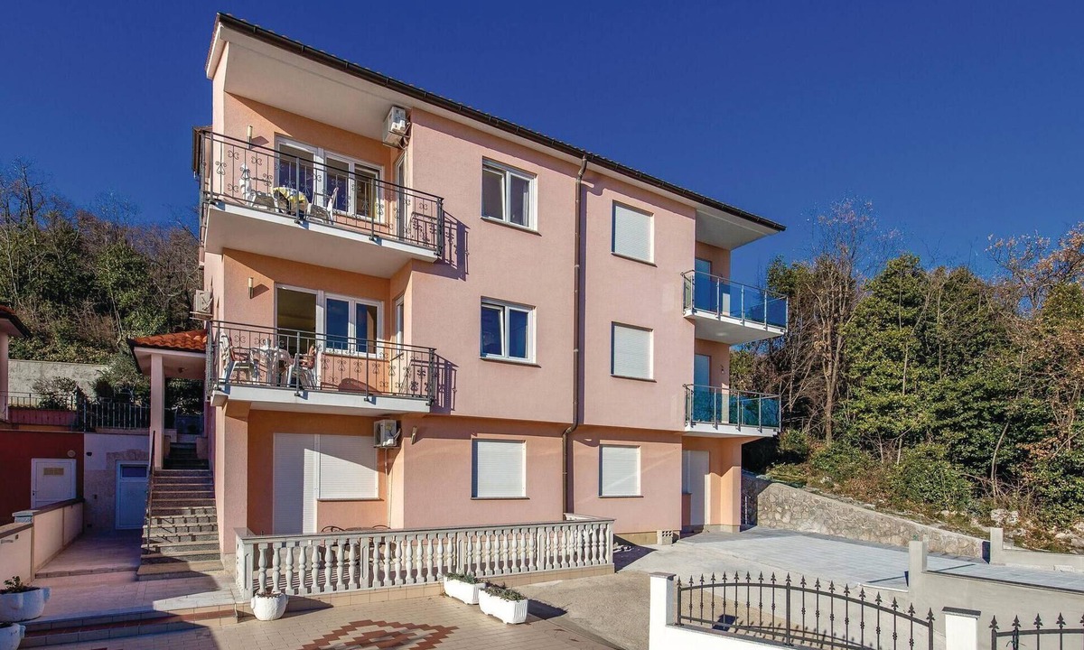 Volosko Apartment | Beautiful apartment in Volosko with WiFi