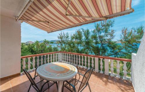 Kustici Apartment | Beautiful Apartment In Kustici With Wifi