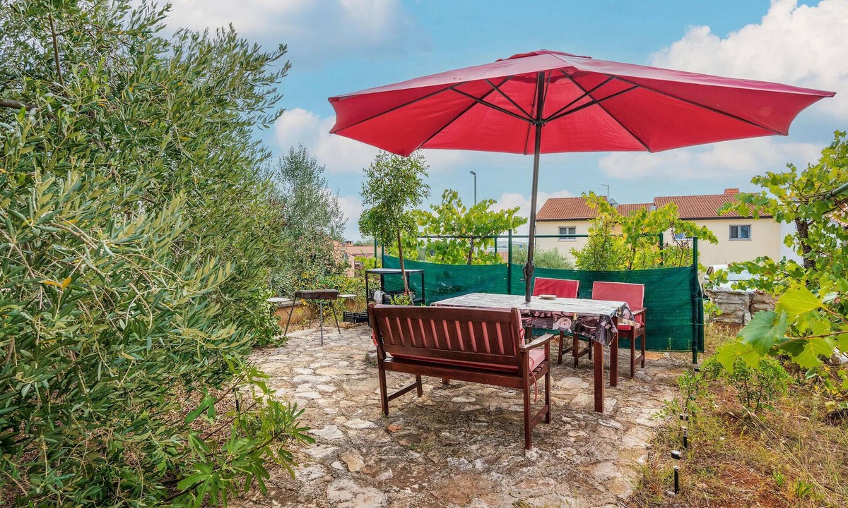 Vinkuran Apartment | Beautiful apartment in Pula with WiFi