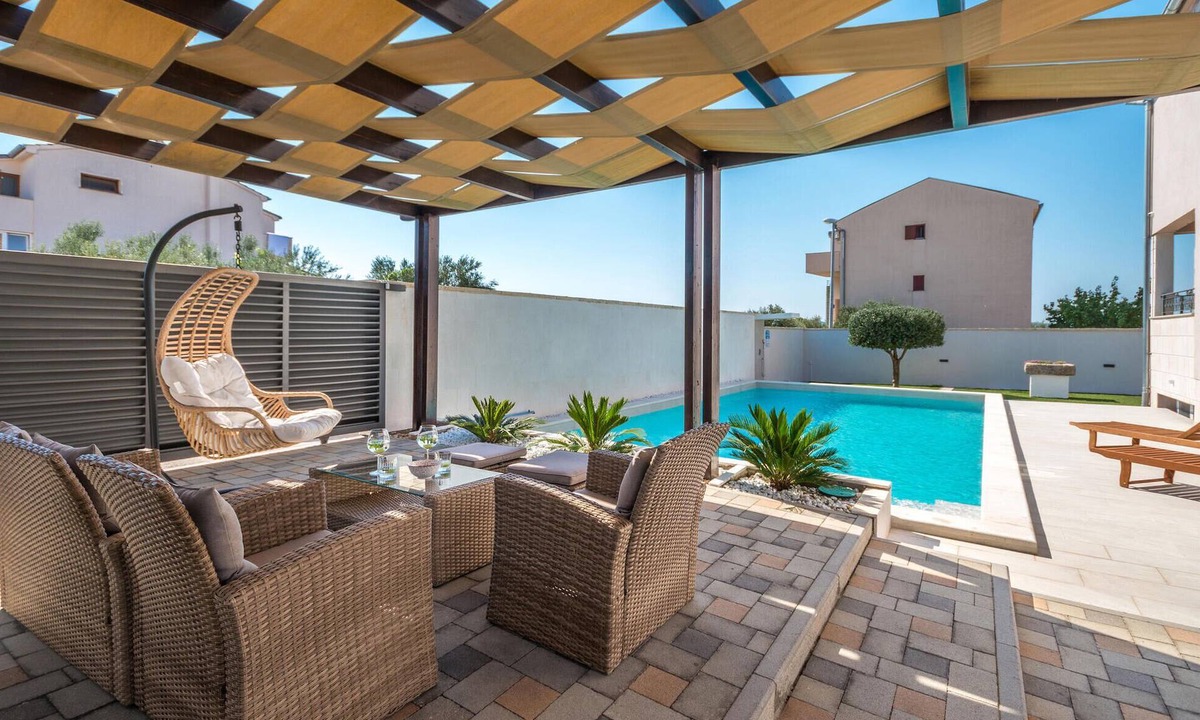 Biograd na Moru House | Beautiful home in Biograd na Moru with sauna