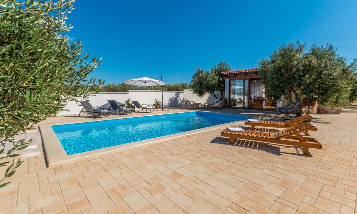 Biograd na Moru House | Beautiful home in Biograd na Moru
