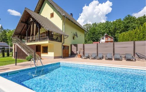 Brestovac House | Beautiful Home In Brestovac With Sauna