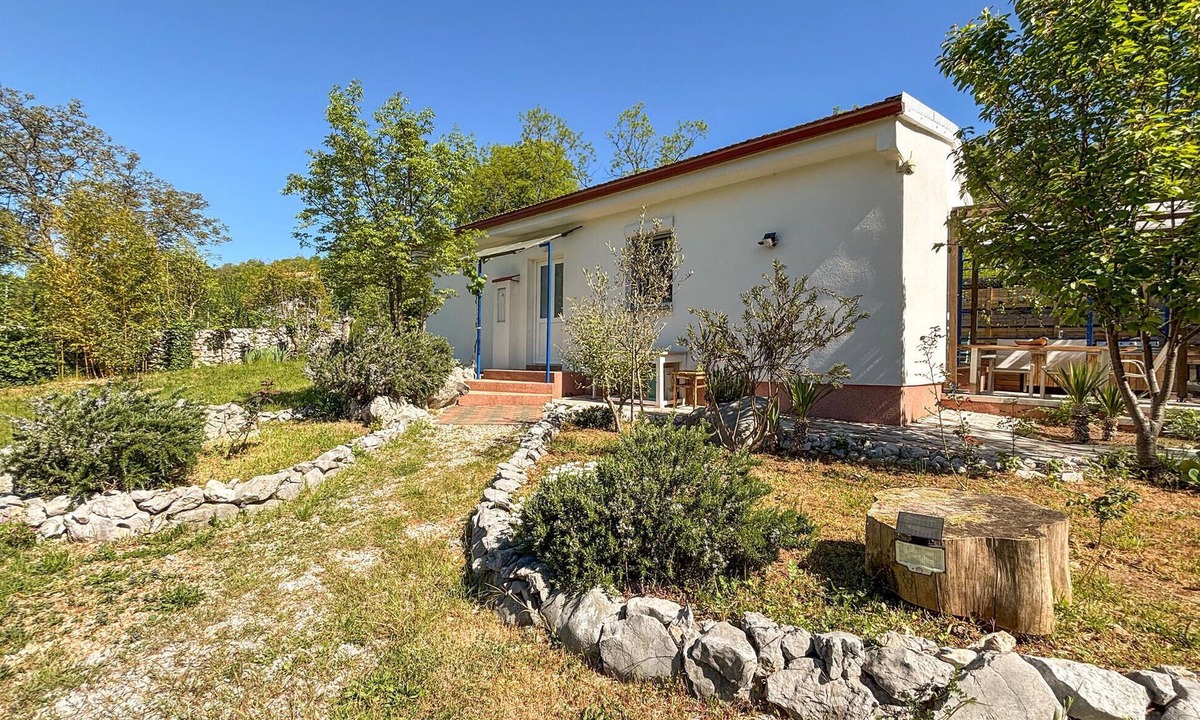 Podhum House | Beautiful home in Drazice