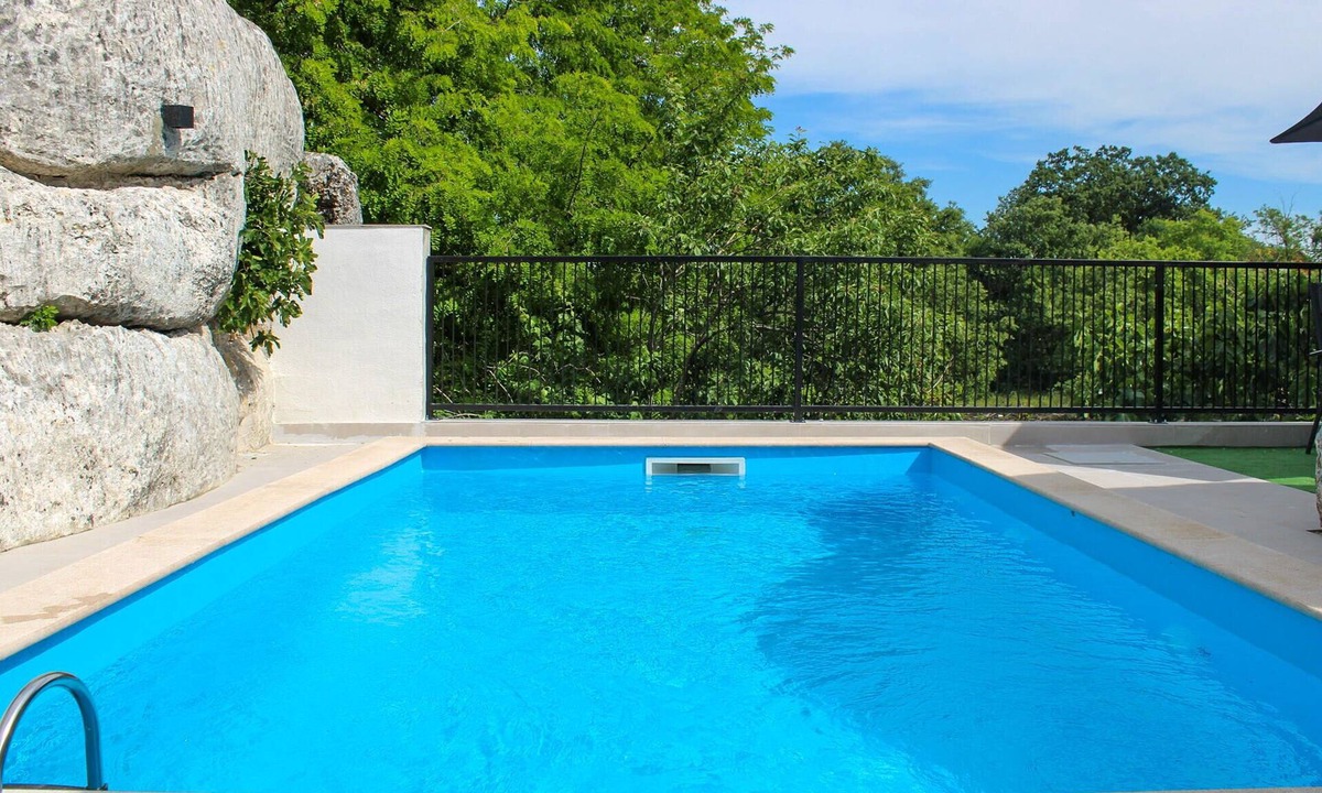 Benkovac House | Beautiful home in Medvida