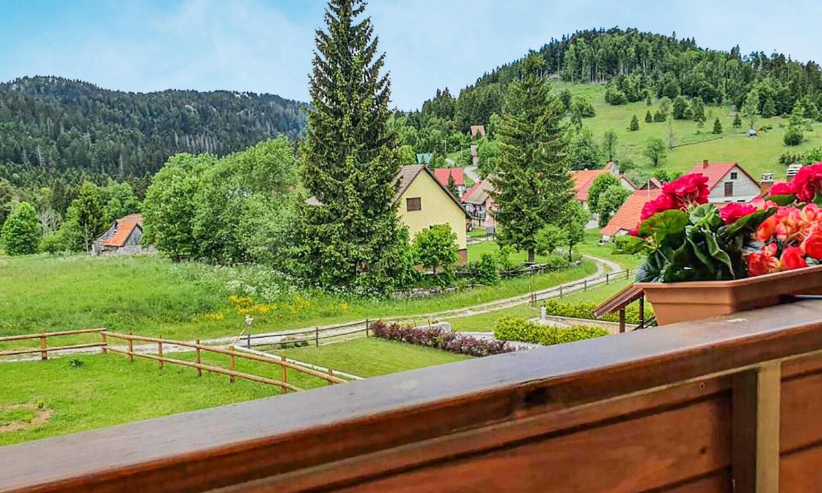 Brestova Draga House | Beautiful home in Mrkopalj with sauna