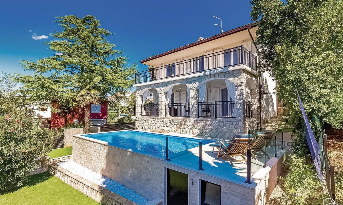 Njivice House | Beautiful home in Njivice