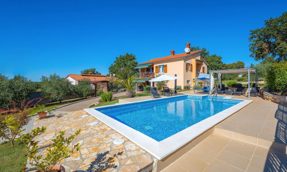 Radmani House | Beautiful home in Radmani