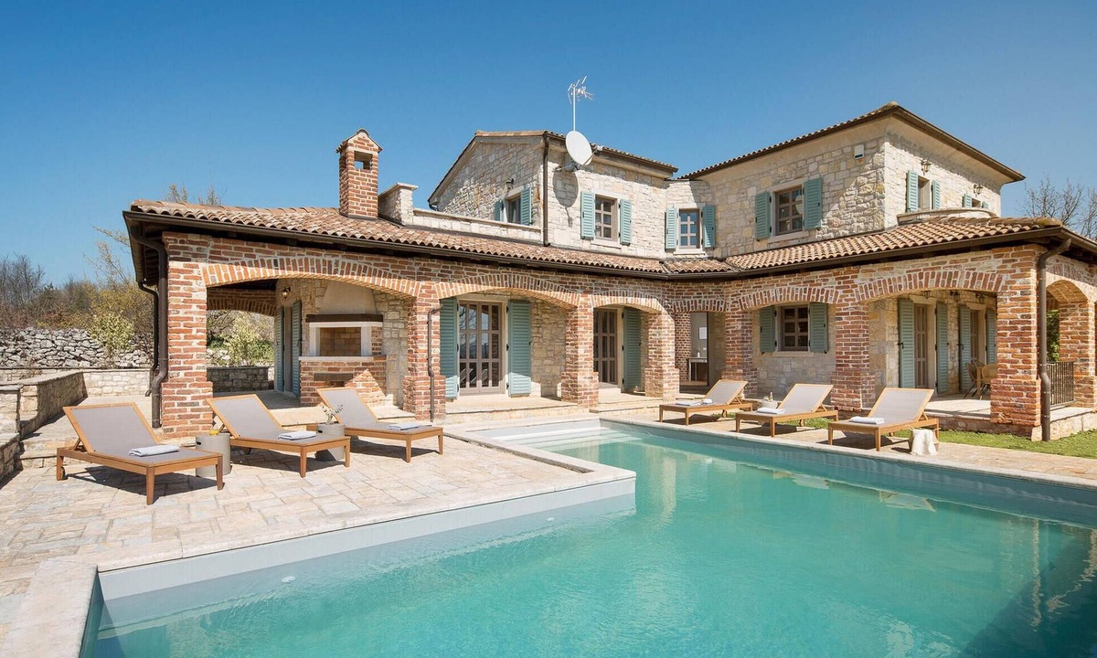 Sveti Lovrec House | Beautiful home in Sv. Lovrec