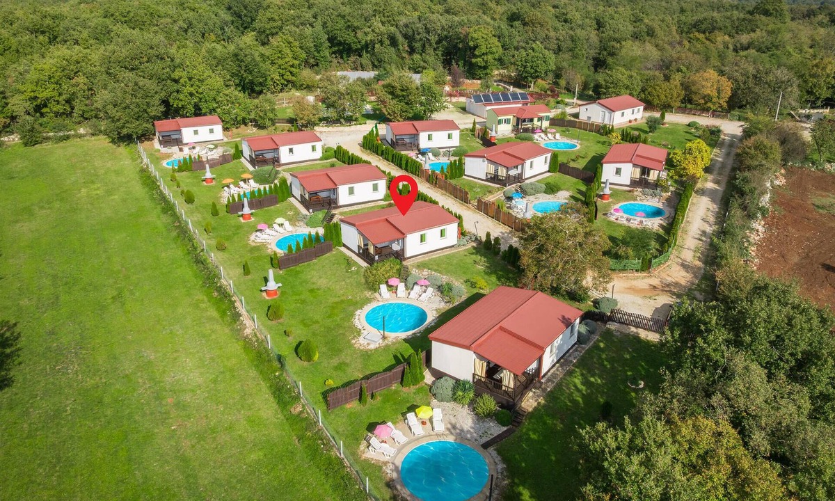 Tinjan House | Beautiful home in Tinjan
