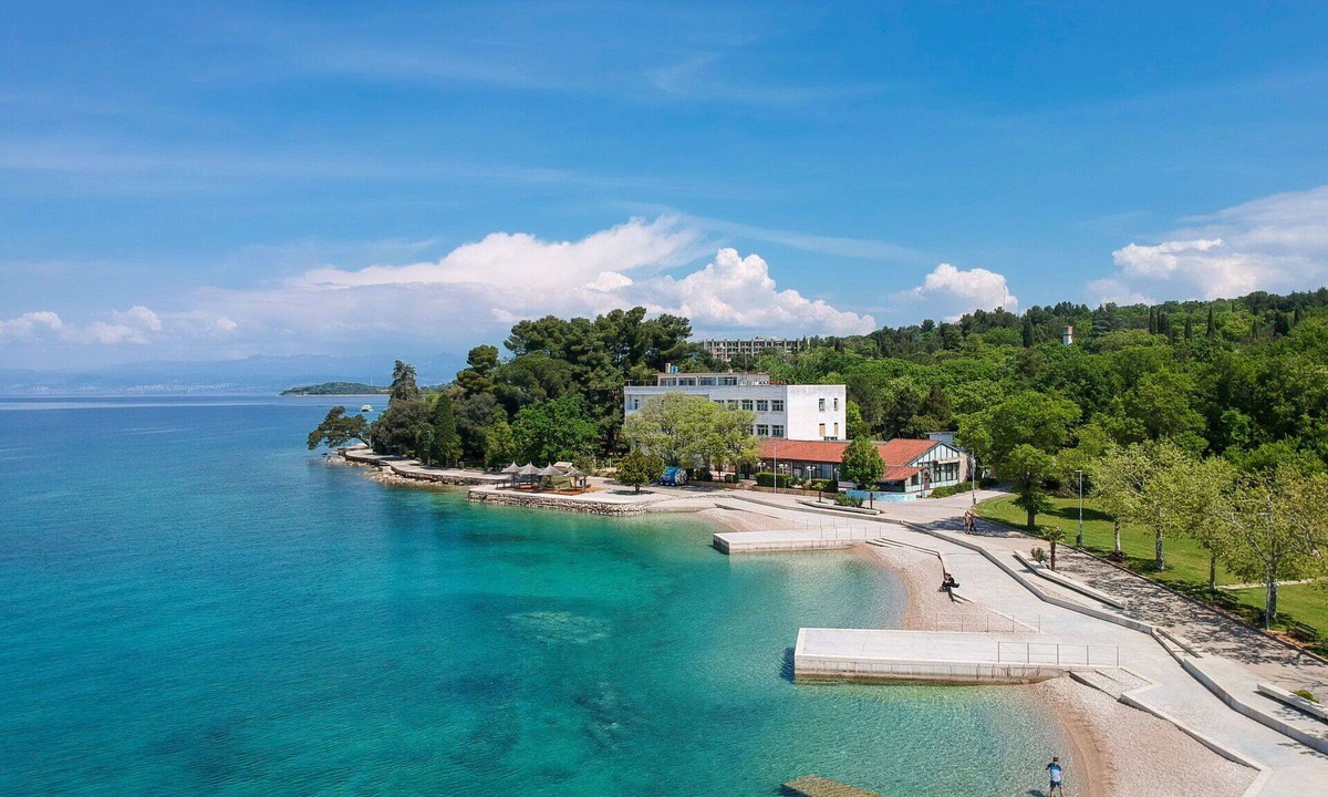 Sveti Anton House | Beautiful private villa for 5 guests with WIFI, A/C, private pool, TV, terrace and parking