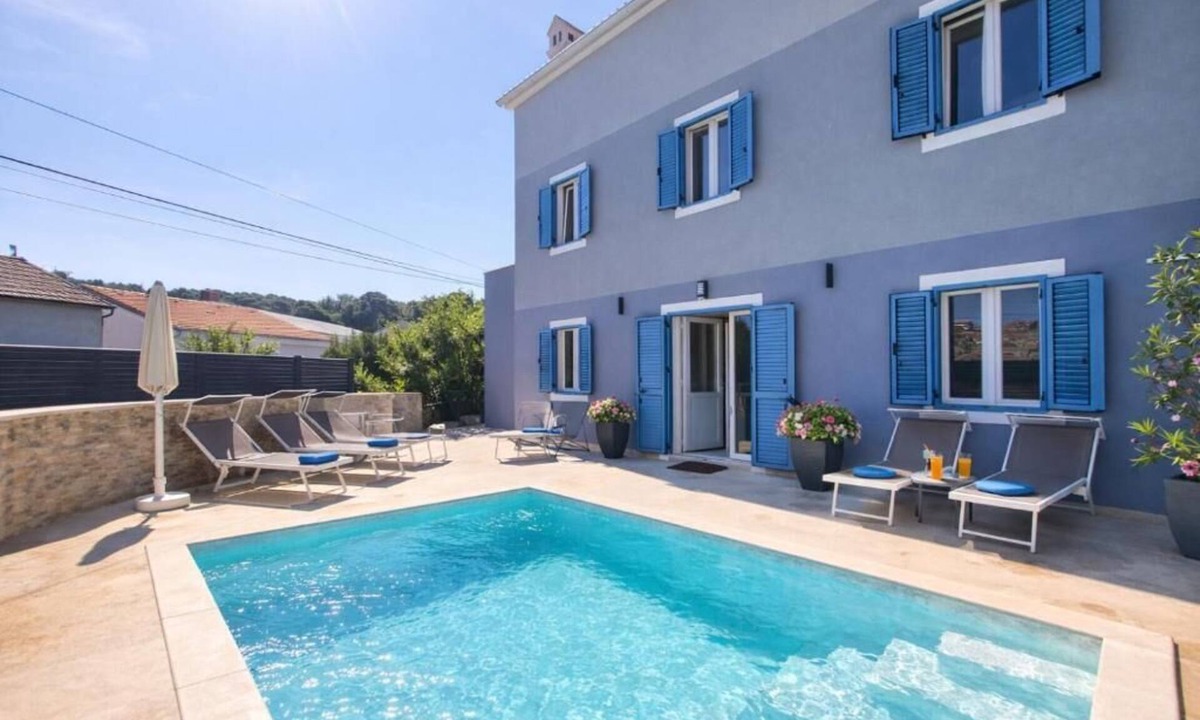 Cove Murtar House | Beautiful vacation home in Mali Losinj, Casa Solis. Enjoy the atmosphere